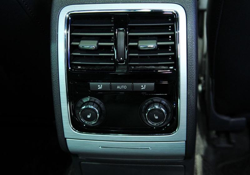 2011款 3.0 V6 DSG旗舰版