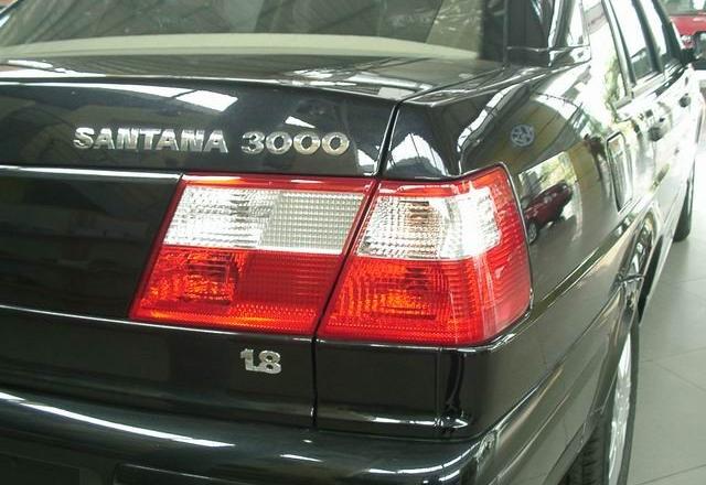 2004款 1.8L 自动豪华型