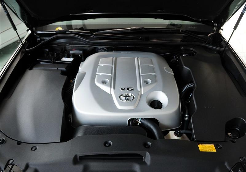 2012款 V6 2.5L Royal 真皮版