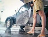 为何汽车越洗越旧？行内人：洗车时注意这4点