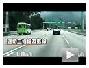 太危险！香港隐形警察狂飙208km/h执法